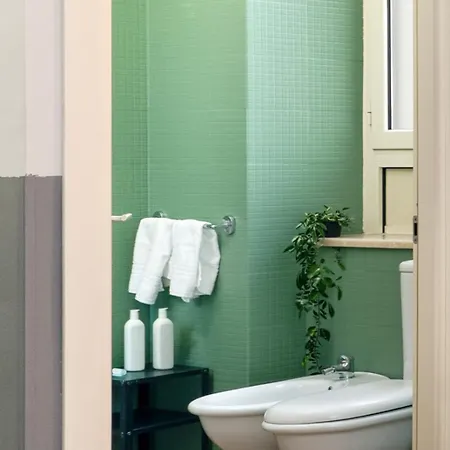 Piazza Bologna Comfort Pensión 4*